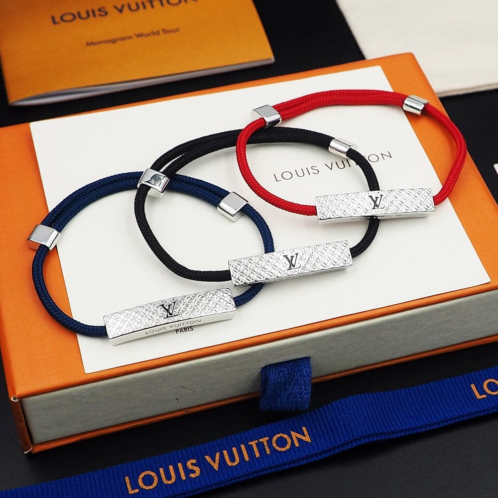 18K Louis Champs Elysees Blue Bracelet