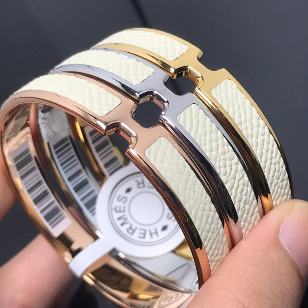 18K Olympe White H Bracelet